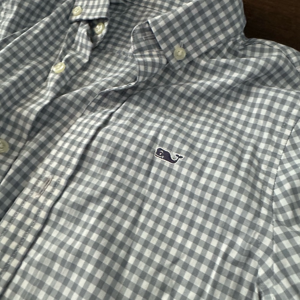 Boys Vineyard Vines On The Go button down shirt